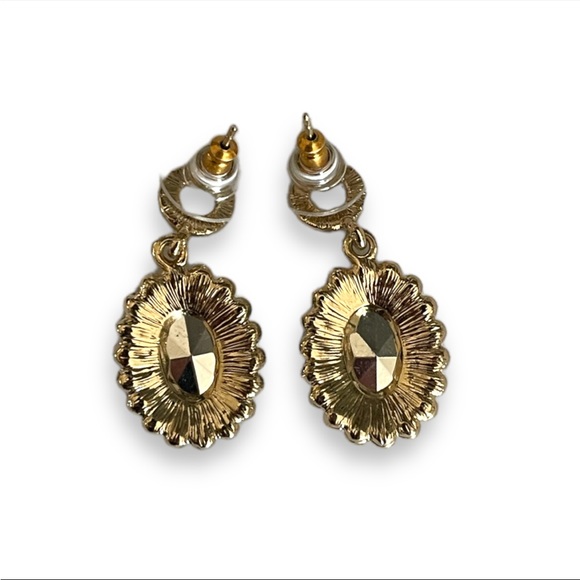 NWT Charter Club Emerald Teardrop Gold Tone Post Back Earrings - Picture 7 of 8